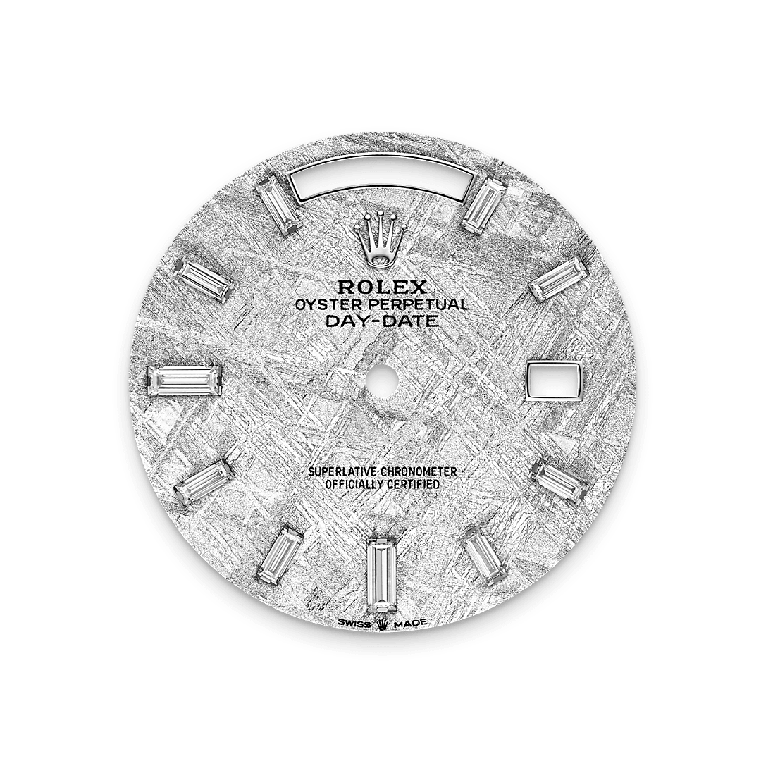 18캐럿 화이트 골드 소재의 롤렉스 Day-Date 40 다이얼, M228349RBR-0040 - 나우워치